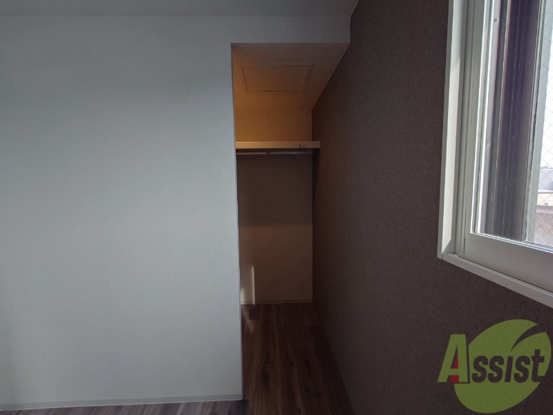 収納　寝室の収納です。部屋がすっきり片付きます。