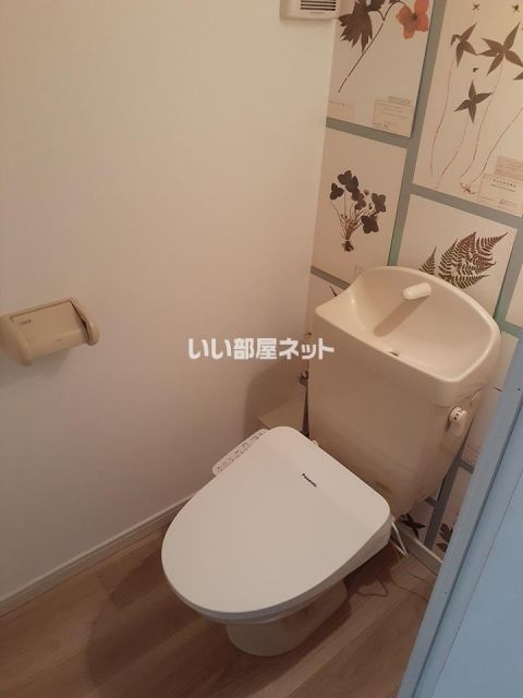 丸萬一番館のトイレ写真