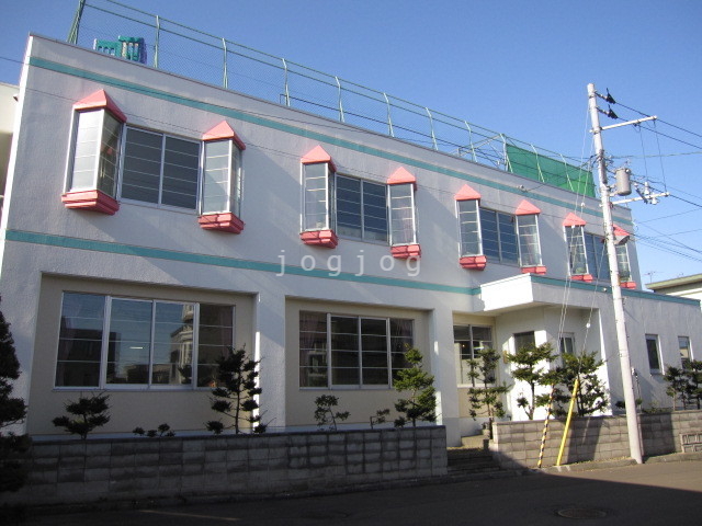 幼稚園・保育園　厚別幼稚園（幼稚園・保育園）まで890m