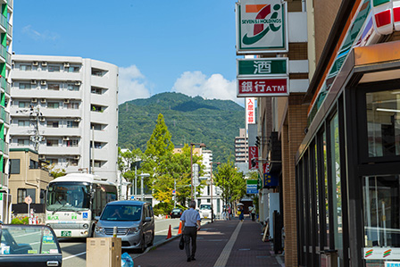 その他　岩屋駅商店街（その他）まで777m
