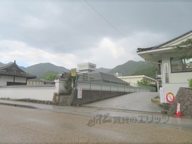 小学校　崇広小学校（小学校）まで1600m
