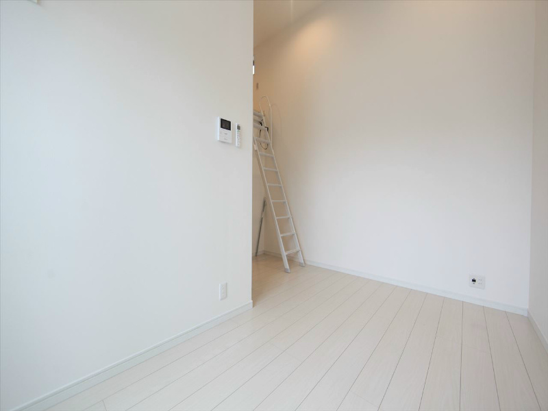 その他　洋室5.96帖　ロフト4.7帖（収納にも寝室にも使えます）