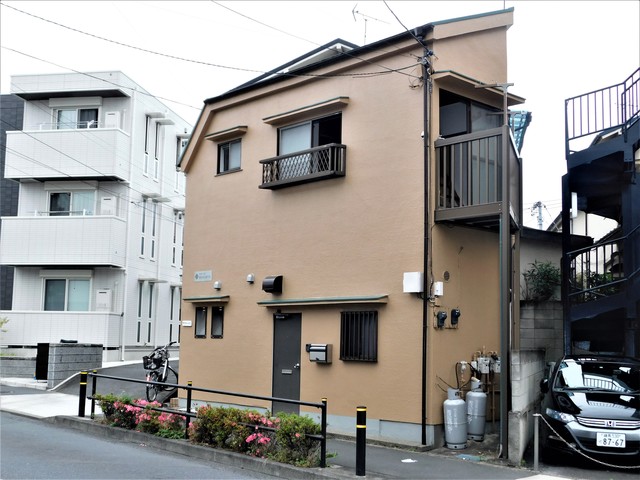 建物外観　１棟　上下２世帯