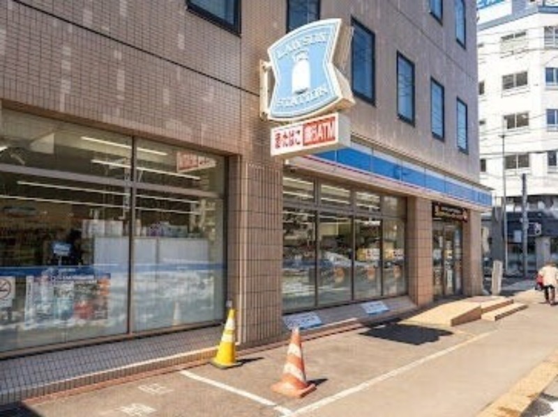 コンビニ　ローソン札幌北7条西六丁目店（コンビニ）まで138m