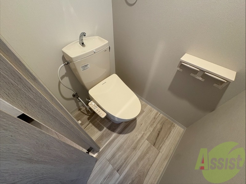 トイレ　こちらはトイレです。清潔感があり、安心して使用できます。