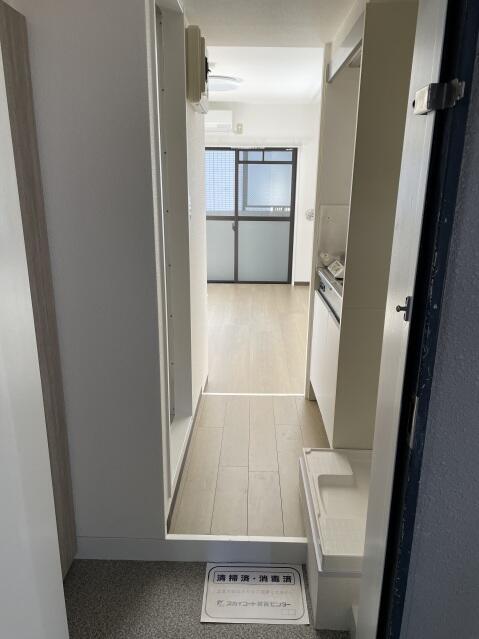 玄関　別タイプ参考写真