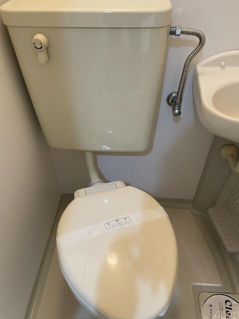 トイレ　別タイプ参考写真