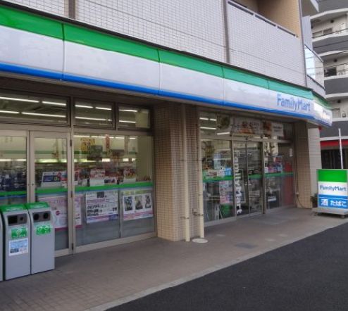 コンビニ　ファミリーマート（コンビニ）まで100m