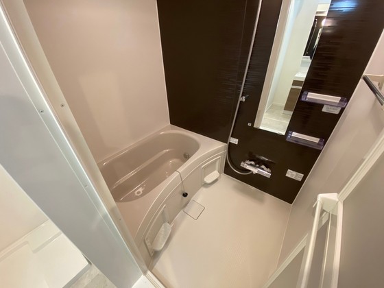 バス・シャワールーム　※別部屋の写真です