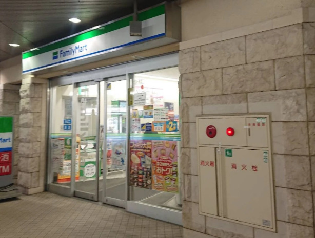コンビニ　ファミリーマート 名古屋オズガーデン店（コンビニ）まで365m