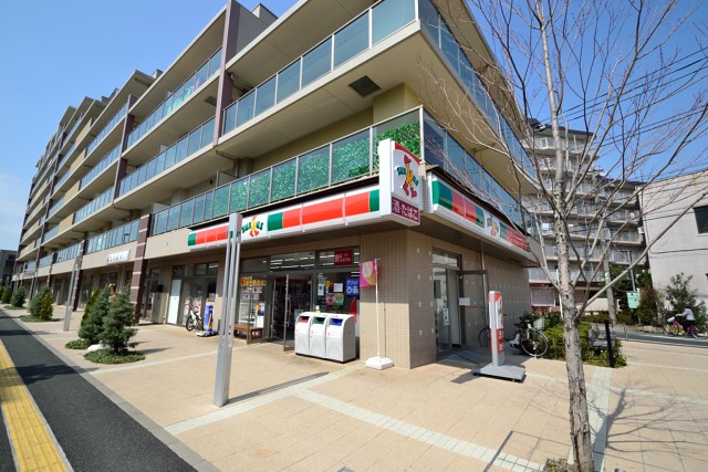 コンビニ　サンクス 足立梅田五丁目店（コンビニ）まで180m