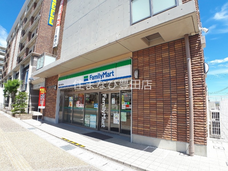 コンビニ　ファミリーマート豊田浄水駅前店（コンビニ）まで354m