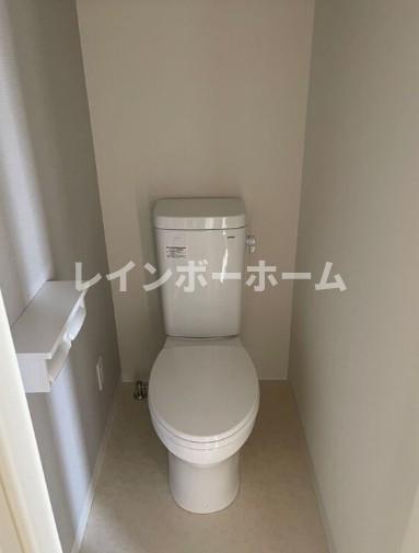 トイレ　※同施工会社参考写真