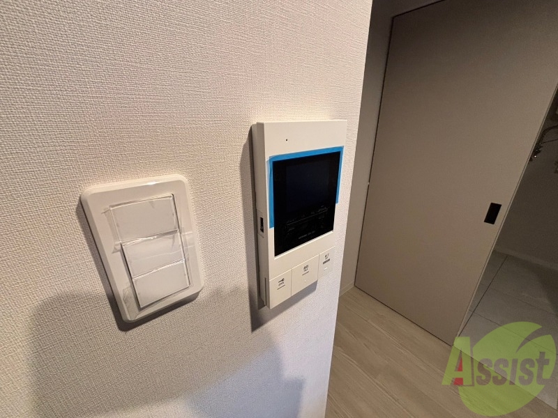セキュリティ　ＴＶモニター付インターホンです。来客者の顔が見えるので安心！