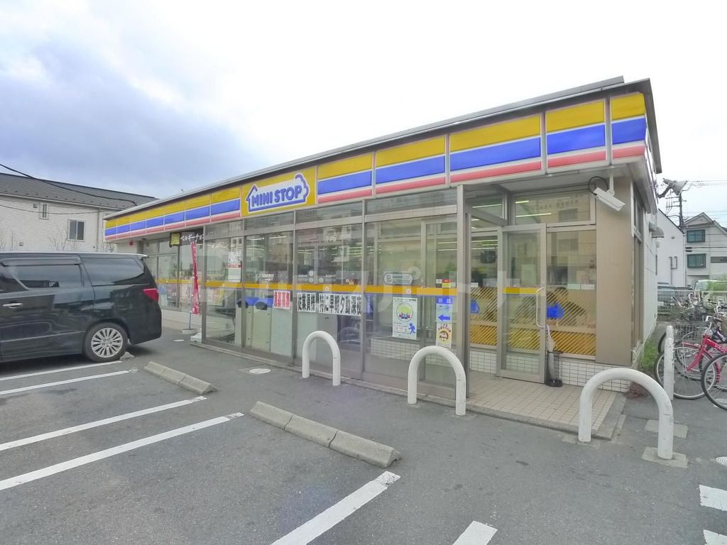 コンビニ　ミニストップ南水元4丁目店（コンビニ）まで100m