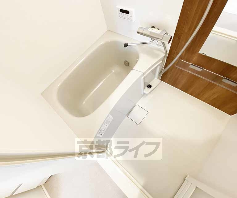 バス・シャワールーム　浴室乾燥機付きの物件です