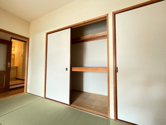 収納　※別部屋の写真です