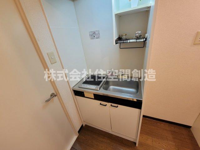 キッチン　※同タイプの写真となり、実際のお部屋とは異なる場合があります
