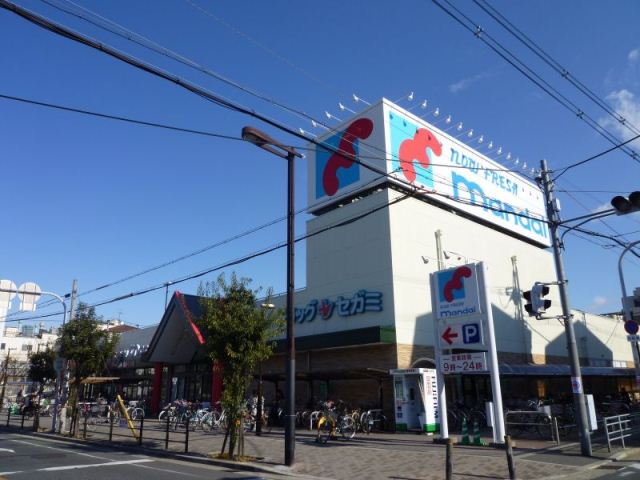 スーパー　万代巽北店（スーパー）まで395m
