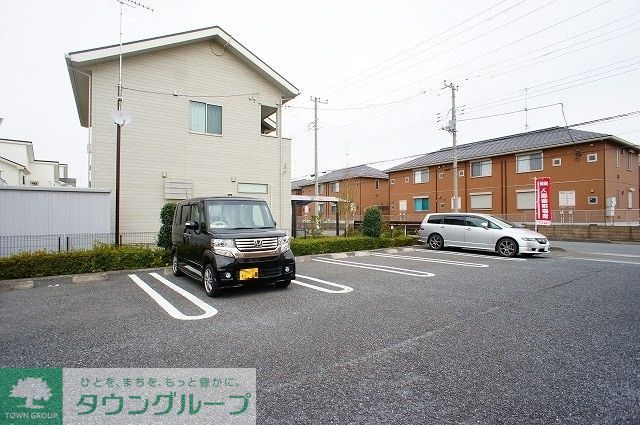 駐車場　駐車場