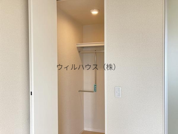 収納　ウォークインクローゼット！