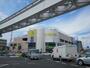 スーパー　いなげや日野万願寺駅前店（スーパー）まで915m