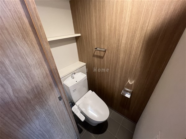 THE SENSE RESIDENCE甲南山手のトイレ写真