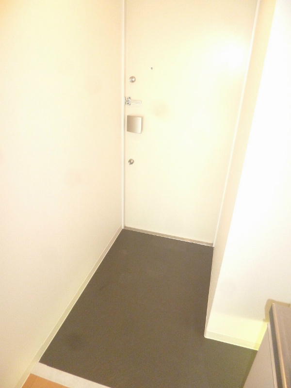玄関　※別部屋のお写真になります