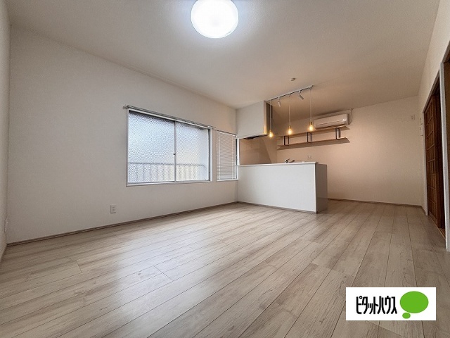 建物外観　２Ｆ　リビング