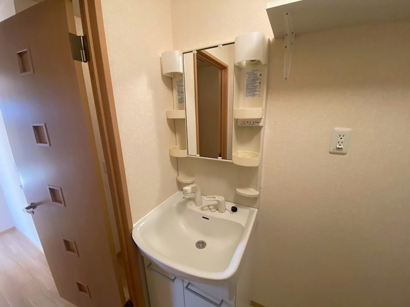 洗面設備　反転別部屋参考