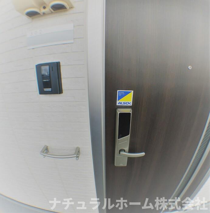 玄関　玄関ドア