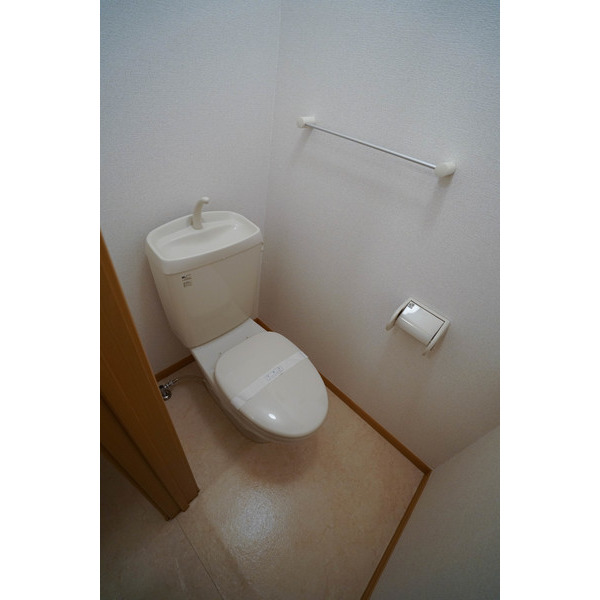 ジュラーレIのトイレ写真