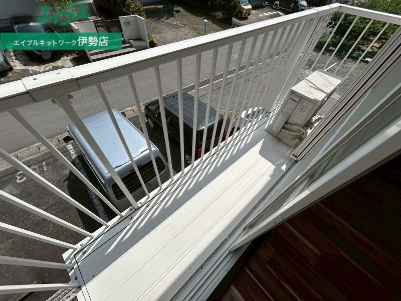 バルコニー　同物件別室画像
