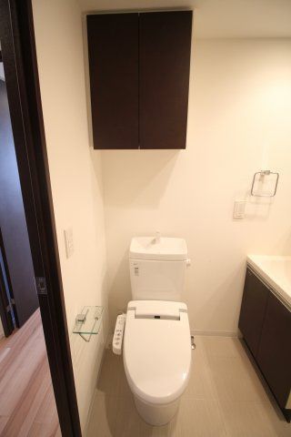 トイレ　（別タイプ参考写真）ルクシェール王子　北区堀船2