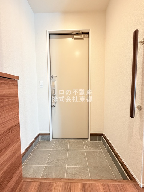 玄関　すっきりシンプルな玄関スペースです！