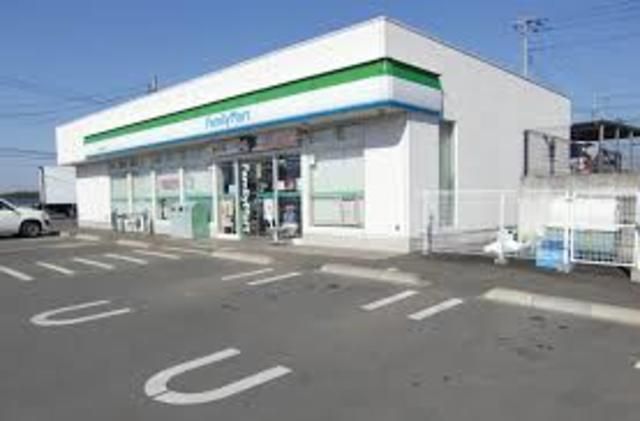 コンビニ　ファミリーマート八千代緑が丘店（コンビニ）まで590m