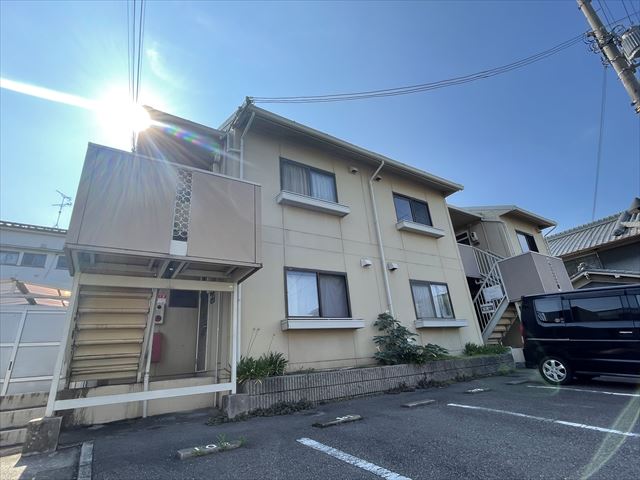 建物外観　■閑静な住宅街で静かな立地