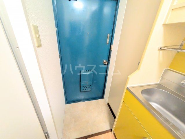 ハイタウン自由ヶ丘の玄関写真