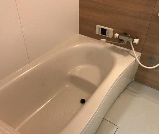 バス・シャワールーム　※別部屋参考画像