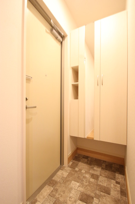 玄関　収納もある玄関です