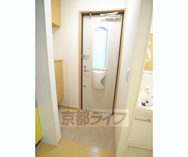 玄関　広々とした玄関です。