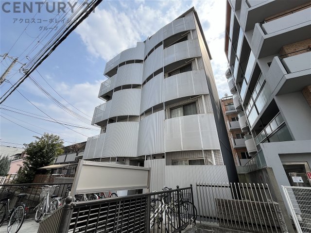 建物外観　オートロック・防犯カメラ付きで安心です！