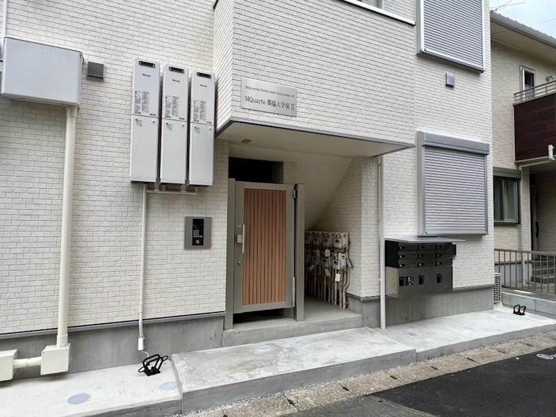 エントランス　エントランスは安全配慮のオートロック付きです