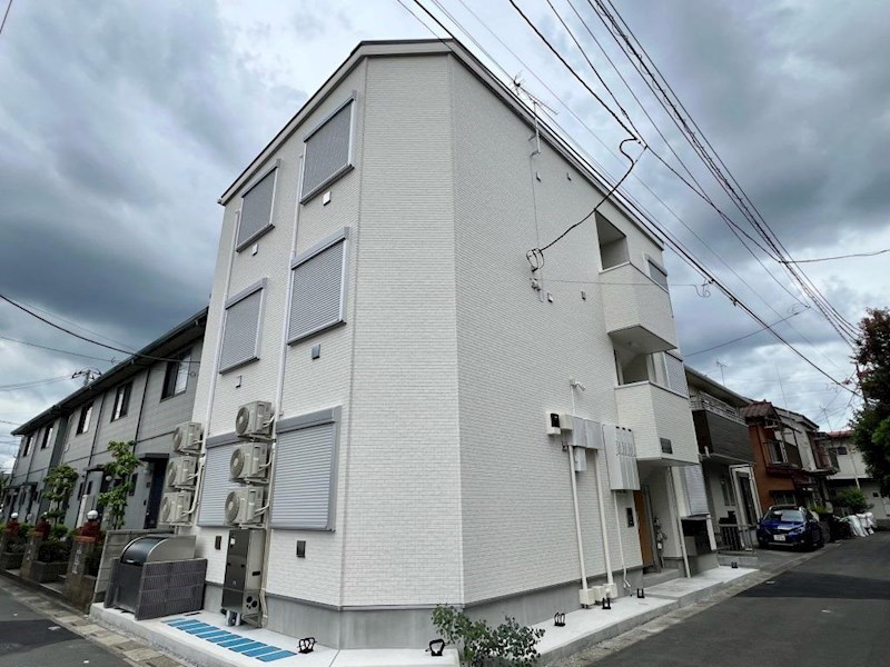 建物外観　獨協大学前駅徒歩１１分（８８０ｍ）