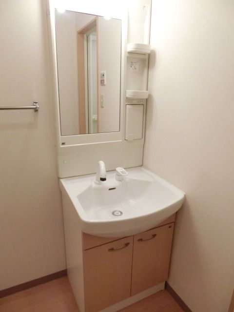 洗面設備　シャンプドレッサー