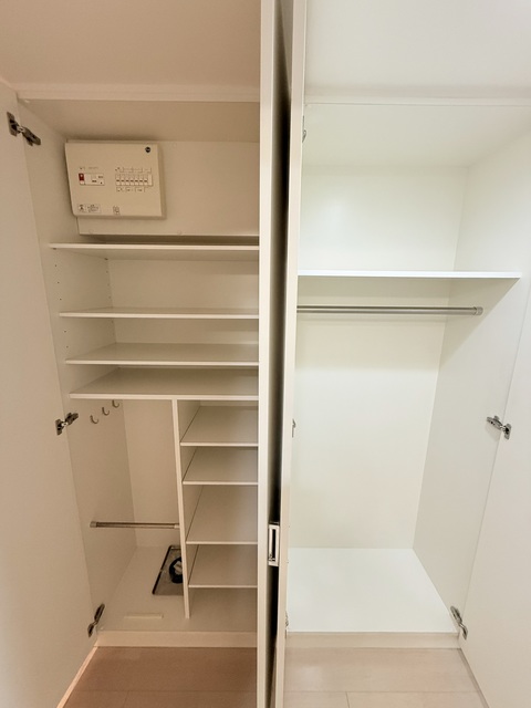 収納　シューズボックス