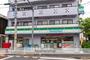 コンビニ　ファミリーマート新宿上落合店（コンビニ）まで495m