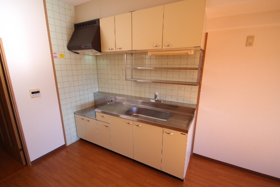 ラフィネ牛田本町のキッチン写真
