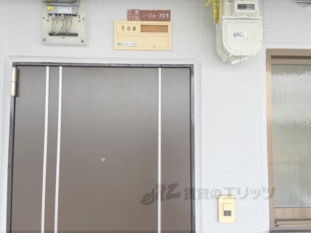 玄関　インターホン