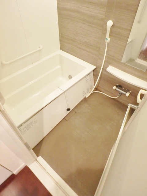 バス・シャワールーム　他のお部屋の御写真です。参考画像。